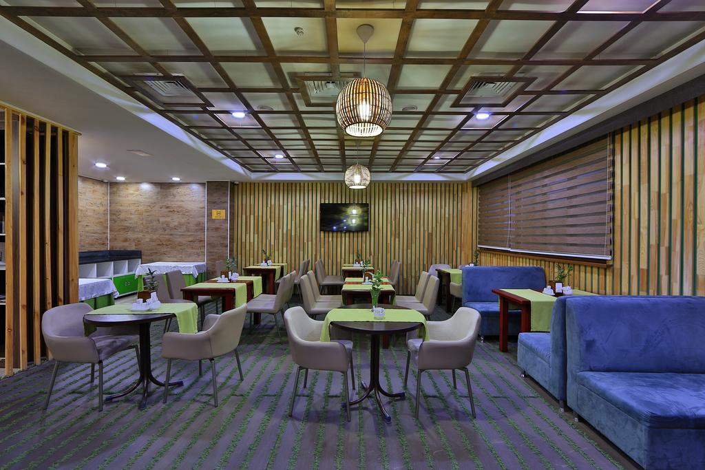 Green City Hotel Бішкек Екстер'єр фото