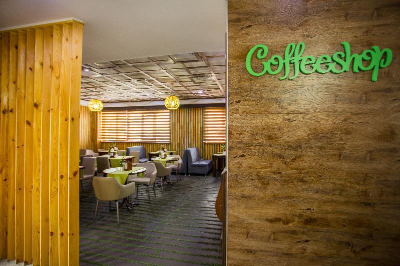 Green City Hotel Бішкек Екстер'єр фото