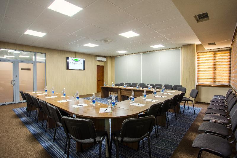 Green City Hotel Бішкек Екстер'єр фото