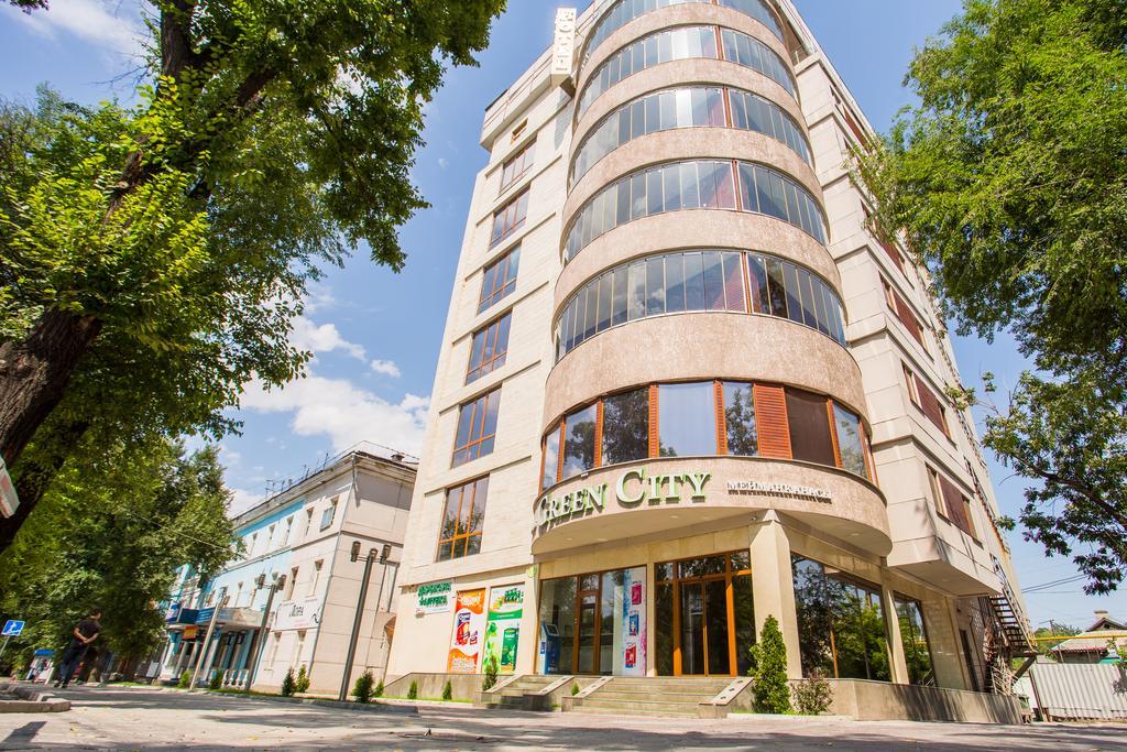 Green City Hotel Бішкек Екстер'єр фото