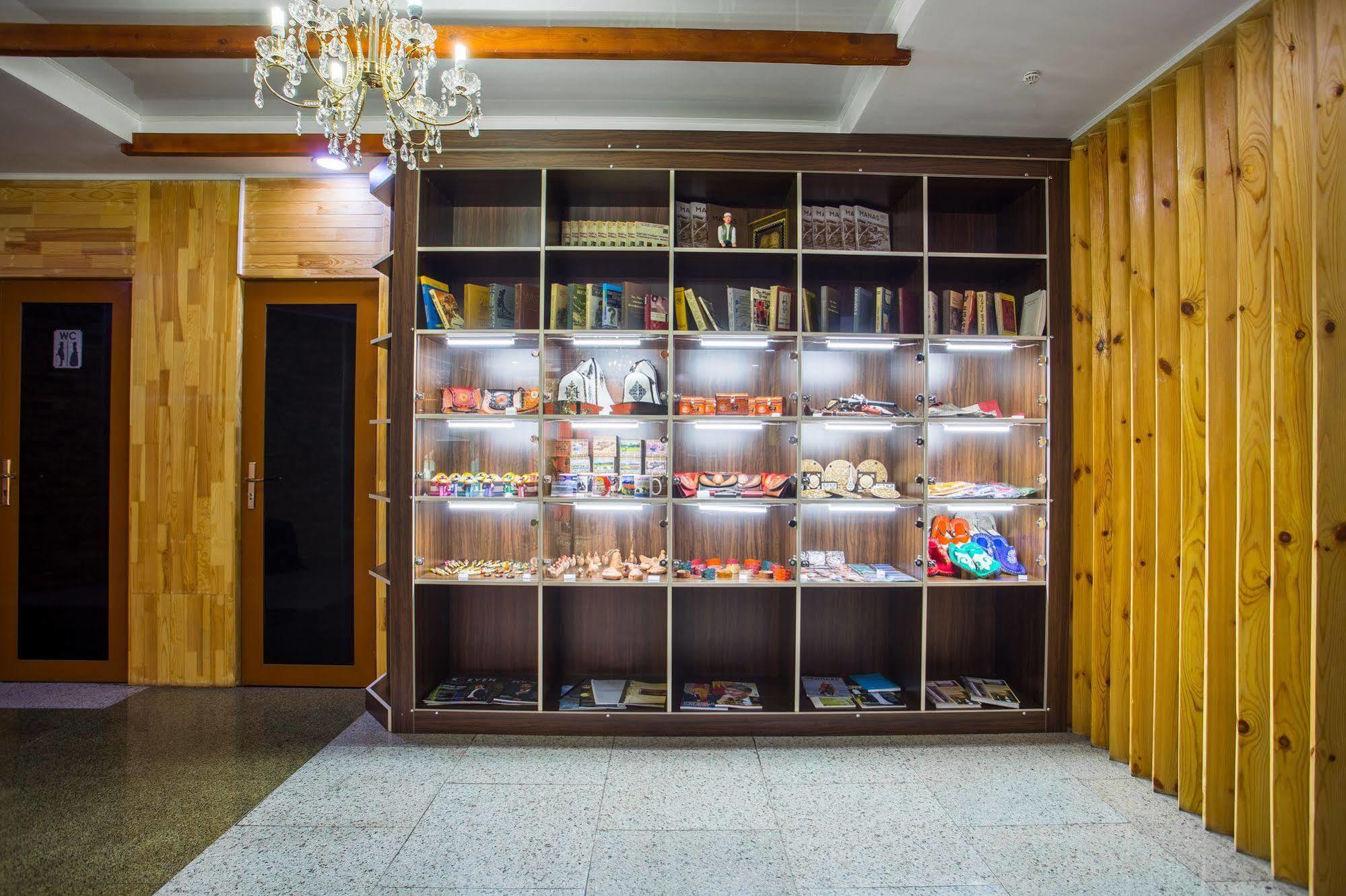 Green City Hotel Бішкек Екстер'єр фото